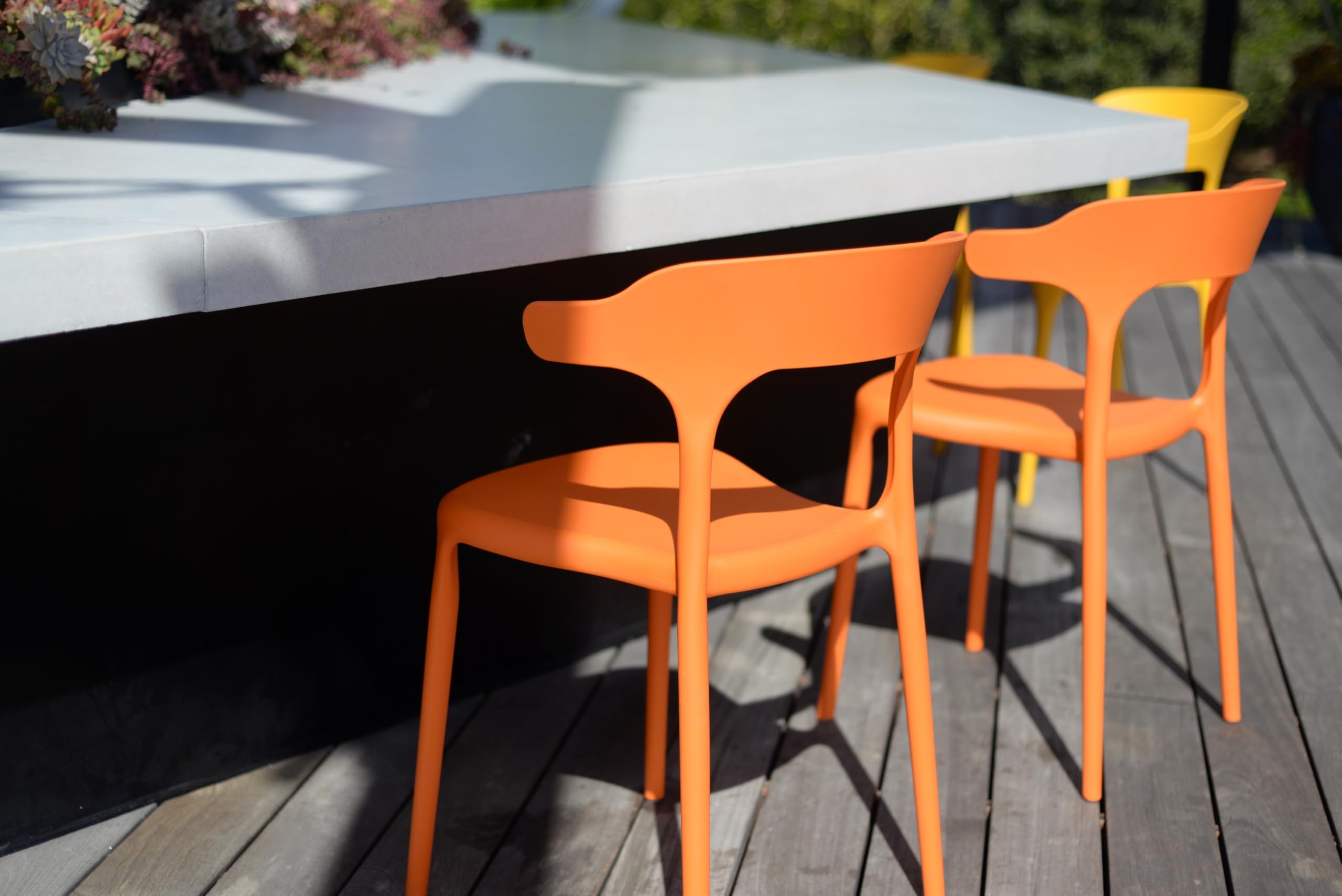 Modern Stackable Plastic Dining Chair Set of 4 Cloud White, No Assembly Needed Indoor Outdoor Patio Bistro Chairs for Cafe Restaurant Kitchen Home Use, Sturdy Weatherproof Armless Side Chairs